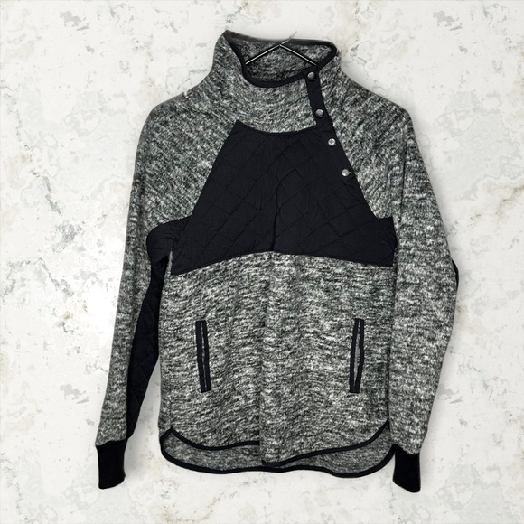 Abercrombie & Fitch Tops - NWT Abercrombie & Fitch Assymetrical Snap Fleece